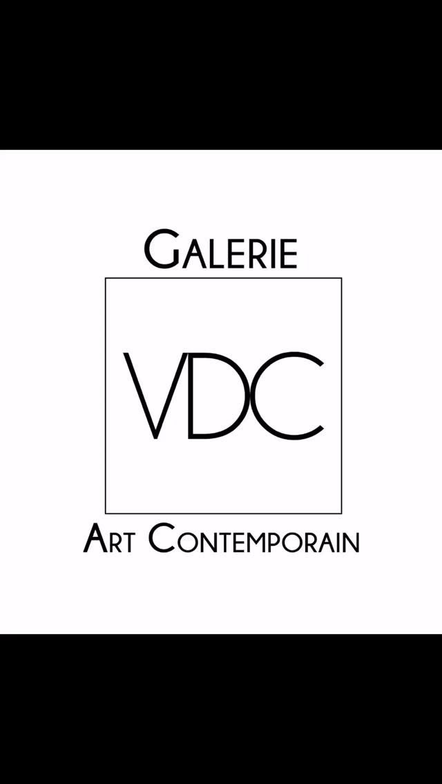 ✨Étienne • Sculpteur de l’âme • 
Exposition du 28 mars au 16 mai • 
Galerie Vent des Cimes • Grenoble

Étienne est l’une des signatures majeures de la sculpture contemporaine française. Né à Grenoble en 1952, il a grandi en Chartreuse dans l’atelier de son père Arcabas. 

Cette exposition est un hommage à l’artiste disparu en 2025 qui laisse derrière lui une œuvre humaniste et intemporelle, empreinte de poésie et tendresse.
 
Ses sculptures en bronze aux lignes épurées sont un hymne à la beauté,et à l’amour. 

Pour le 60ème anniversaire de la Galerie, nous sommes très heureux de vous faire découvrir ou redécouvrir son parcours et son univers artistique.

Cette exposition s’inscrit dans le cadre du centenaire d’Arcabas et nous aurons également l’occasion de présenter une sélection des œuvres du peintre.

Au plaisir de vous accueillir dès à présent à la galerie. 
Renseignements et informations : contact@galerie-ventdescimes.com

#arcabas #etiennesculpteur #france3rhonealpes #icigrenoble #telegrenoble 

@etiennesculpteur @museearcabasenchartreuse