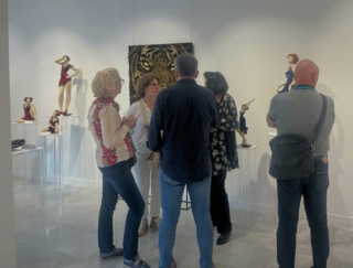 [ Retour en images ] ✨

Nous avons eu le plaisir de vous accueillir samedi dernier tout au long de l’après-midi lors de l’Inauguration de l’exposition ÉternElle(s) en hommage à Josepha accompagnée par les œuvres de YannC son fils. 

Merci pour vos échanges, vos sourires, les souvenirs partagés et les nouvelles acquisitions réalisées ✨

L’exposition se poursuit jusqu’au 14 novembre